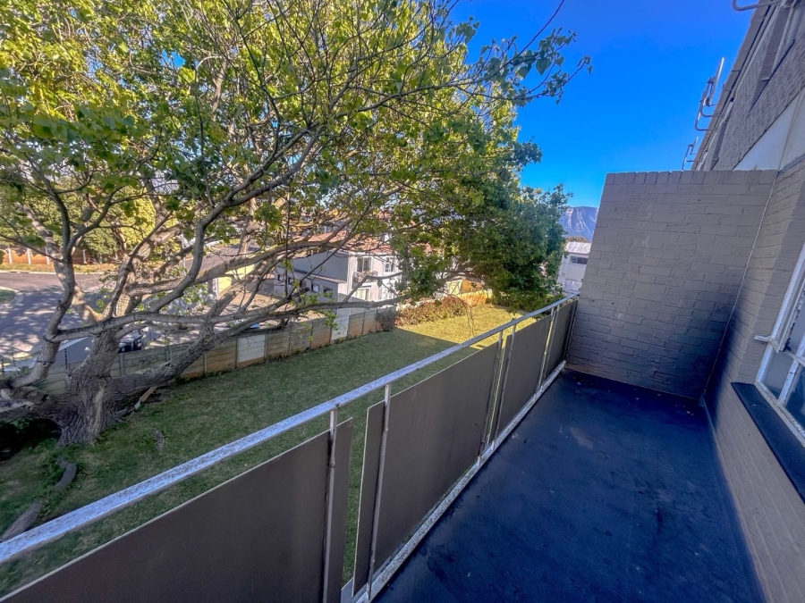 2 Bedroom Property for Sale in Southfield Western Cape